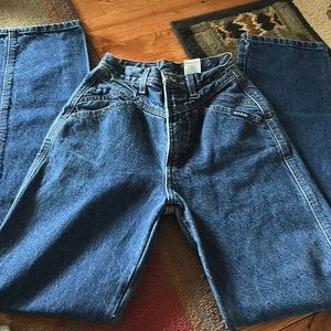 Newer size 26/3  inseam M. Non smoking house.